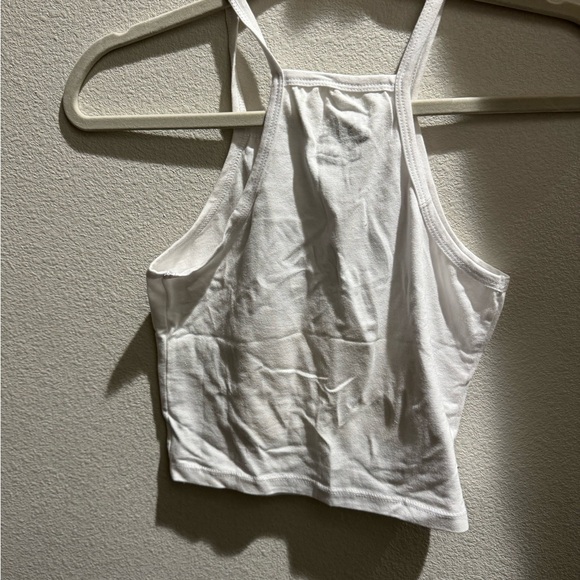 Modelo Especial White Tank Top - Picture 3 of 4